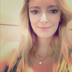 Meet your Posher, AnnaGrayce!